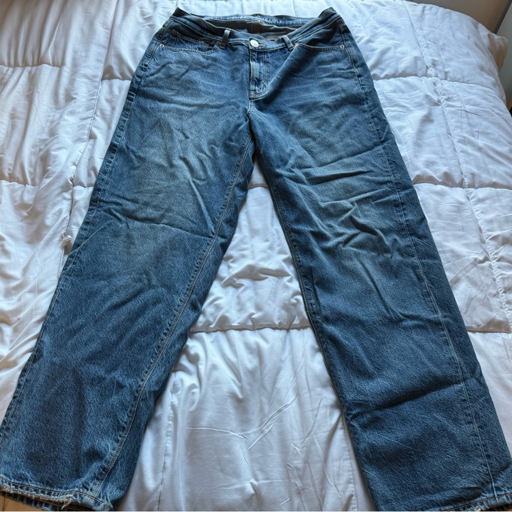 American Eagle blue jeans